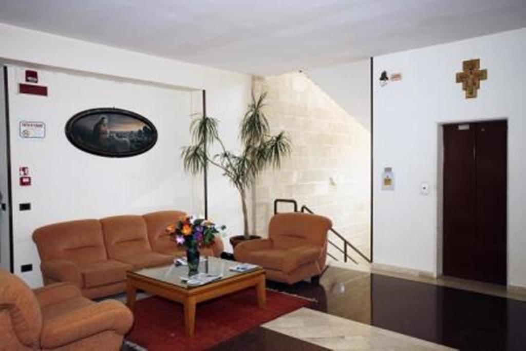 Casa Pastor Bonus Hotel Lecce Ngoại thất bức ảnh