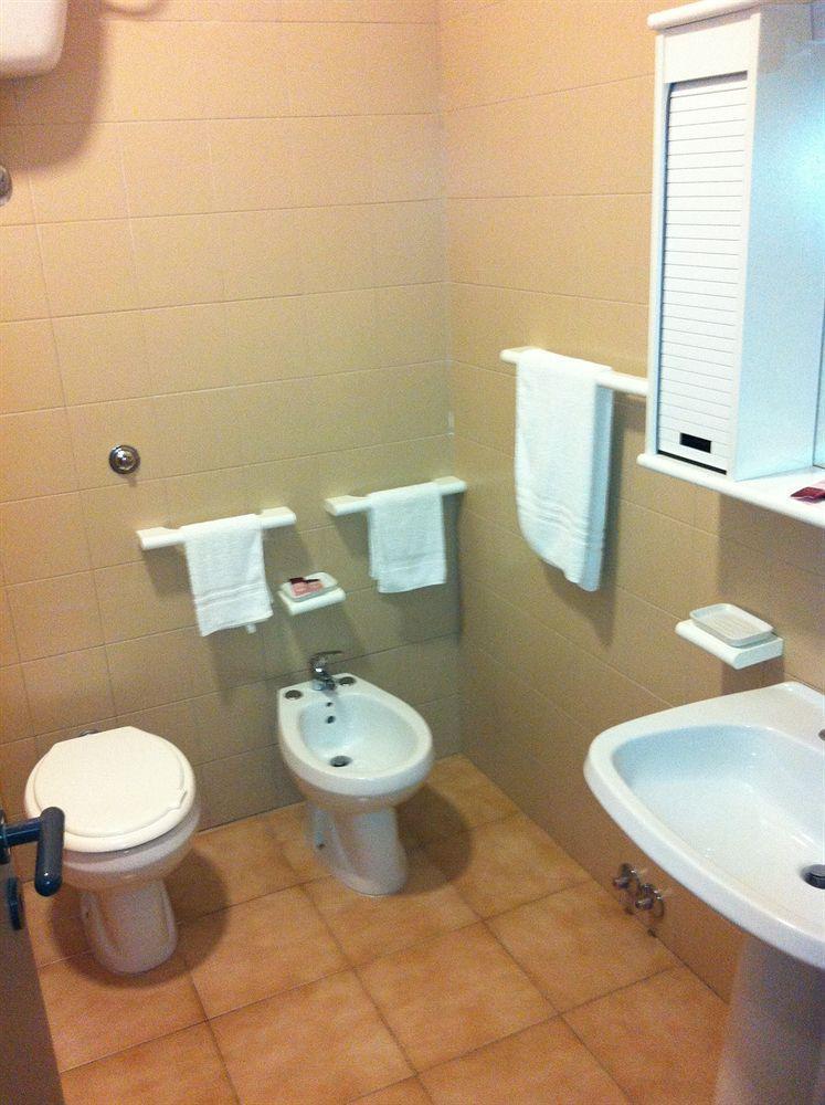 Casa Pastor Bonus Hotel Lecce Ngoại thất bức ảnh