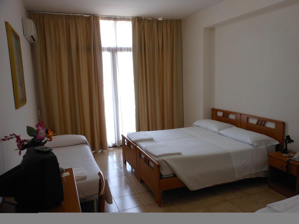 Casa Pastor Bonus Hotel Lecce Phòng bức ảnh